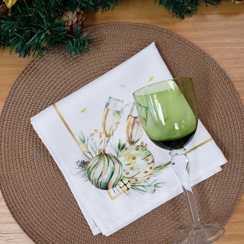 Sua Mesa em Clima de Celebração: Kit com 4 Guardanapos de Tecido Dourad